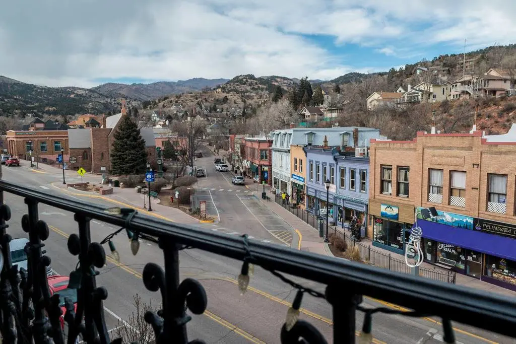 Airbnb Manitou Springs Downtown