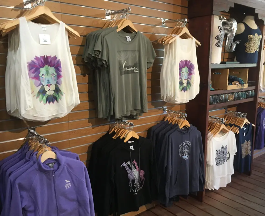 cheyenne mountain zoo gift shop apparel