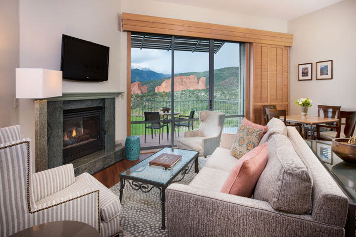 Garden of the Gods Resort hotel room