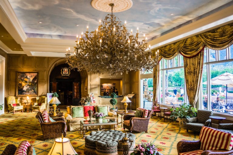 Hotels near Garden of the Gods Broadmoor chandelier
